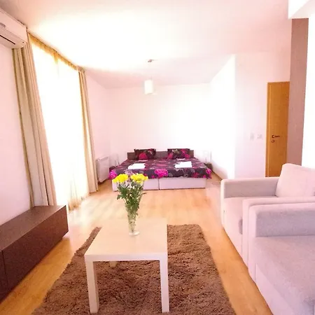 Apartahotel Academica Sofía