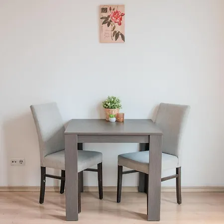 Aparthotel Academica